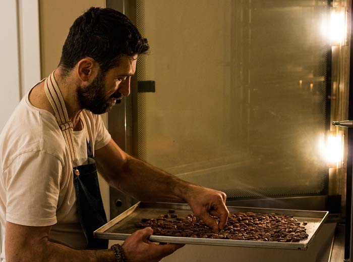 Tostatura fave di cacao